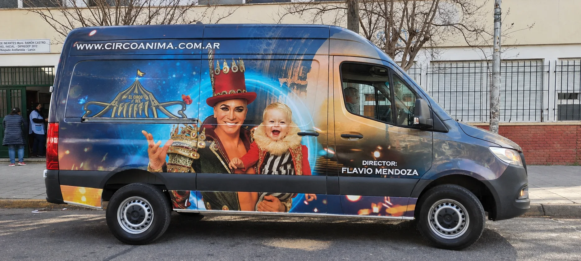 Gráfica vehicular de Circo Anima